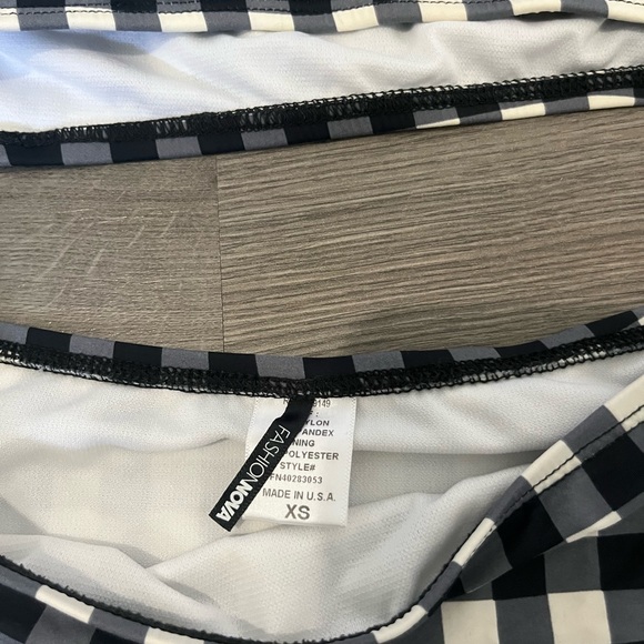 Fashion Nova Bikini - Picture 2 of 2